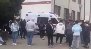 Öğrencilerin şakalaşması kanlı bitti!