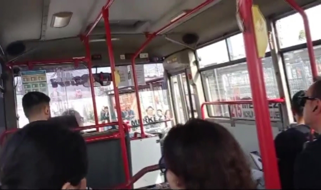 Otobüste bebek arabası kavgası!