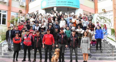 Özel öğrencilere deprem tatbikatı