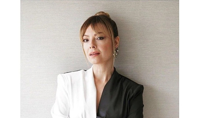 Özge Özder'den Şener Şen'e destek
