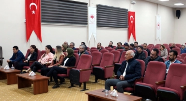 Pamukta Pembekurt zararlısına karşı üreticilere bilgilendirme