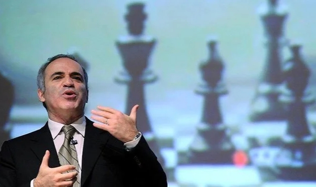 Rusya, efsane satranççı Kasparov’u terörist listesine aldı!