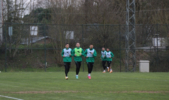 Sakaryaspor, Şanlıurfaspor mesaisine başladı