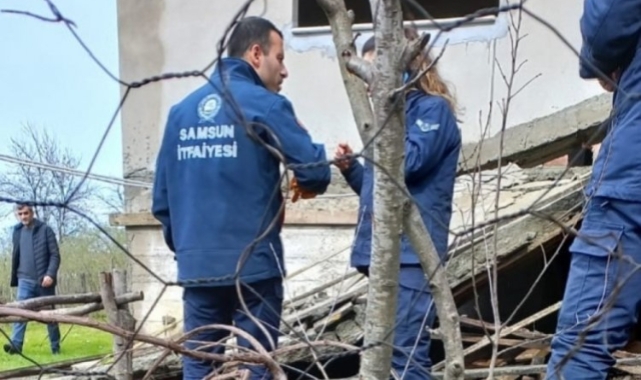 Samsun'da yeni yapılan balkon çöktü: Moloz altında kalan şahıs öldü