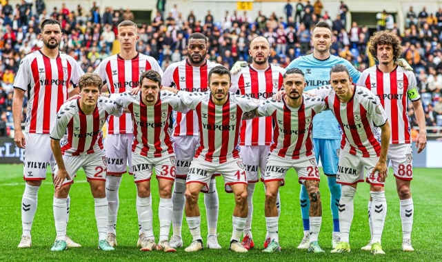 Samsunspor, iç sahada başka deplasmanda başka