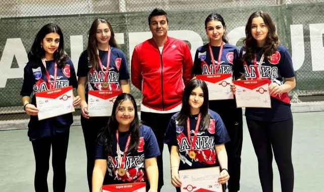 SANKO Okulları Teniste Bölge şampiyonu oldu