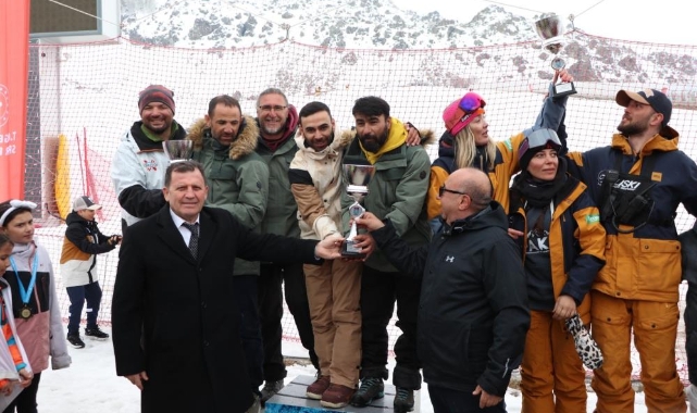 Snowboard Türkiye Şampiyonu Kayseri oldu