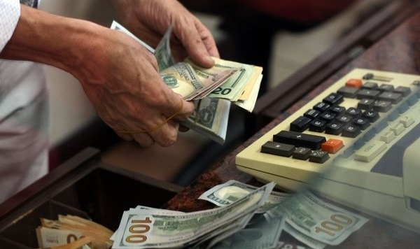 Sürpriz faiz kararı sonrası dolar ve euro da son durum...