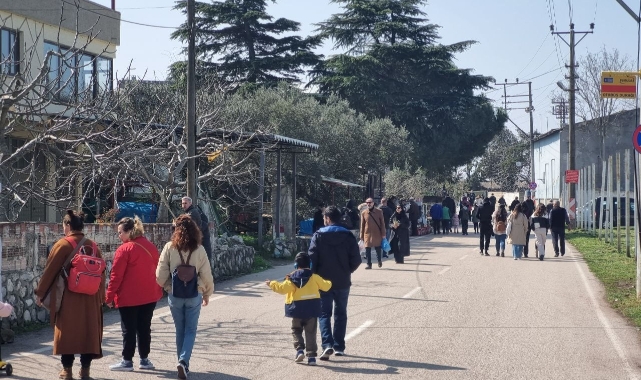 Tarihi Gölyazı'da hafta sonu yoğunluğu