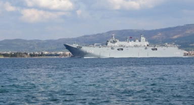 TCG Anadolu Çanakkale Boğazı’nda