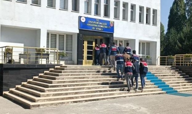 Terör propagandası yapan 4 şahıs gözaltına alındı