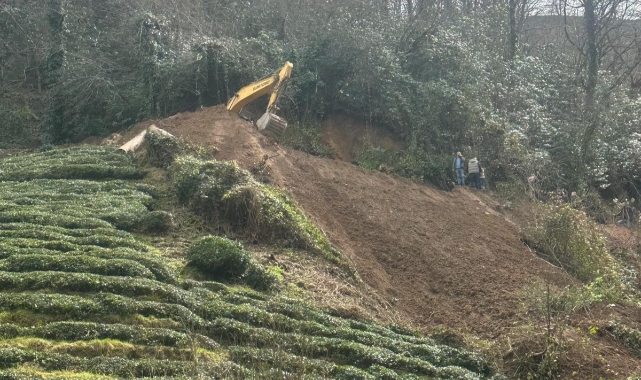 Trabzon’da alt yapı çalışması sırasında göçük!