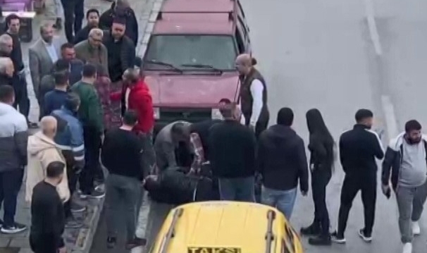Trafikteki laf dalaşı silahlı kavgaya dönüştü