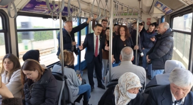Türkoğlu, seçim çalışmalarını BURSARAY’a taşıdı