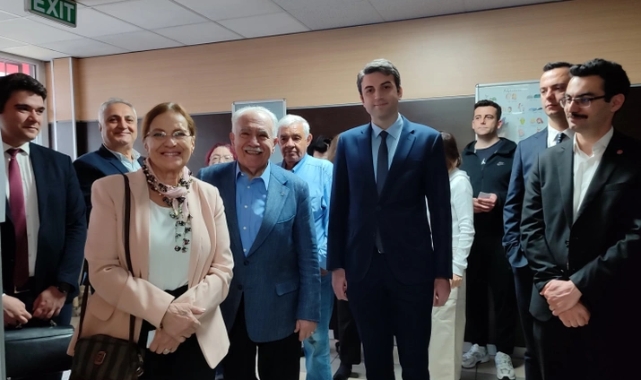 Vatan Partisi Genel Başkanı Doğu Perinçek oyunu kullandı