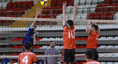 Voleybol Yıldızlar Türkiye Birinciliği, Sivas’ta başladı