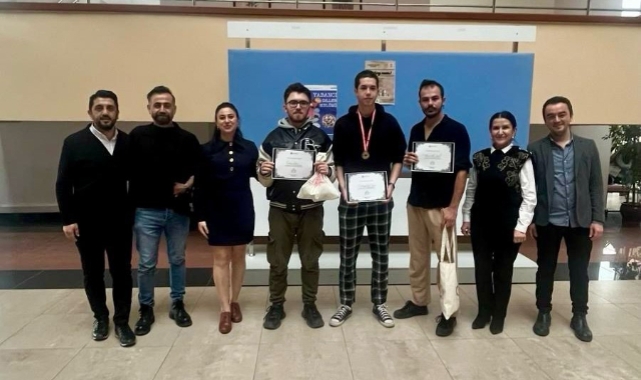 Yabancı Diller Kulübü satranç turnuvası düzenledi