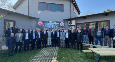 Yeniden Refah Partisi BBB Adayı Sedat Yalçın, Mustafa Kemal Paşa'yı ziyaret etti