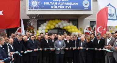 Yıldırım Belediyesi Sultan Alparslan Kültür Evini hizmete açtı