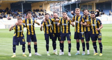 Yılmaz Vural yönetimindeki Menemen FK’dan galibiyet serisi