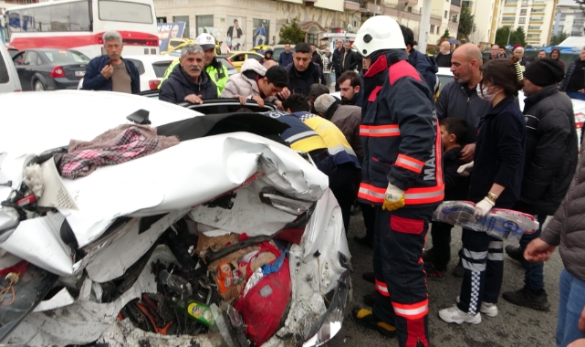 Zincirleme kazada can pazarı: 1’i ağır 5 yaralı