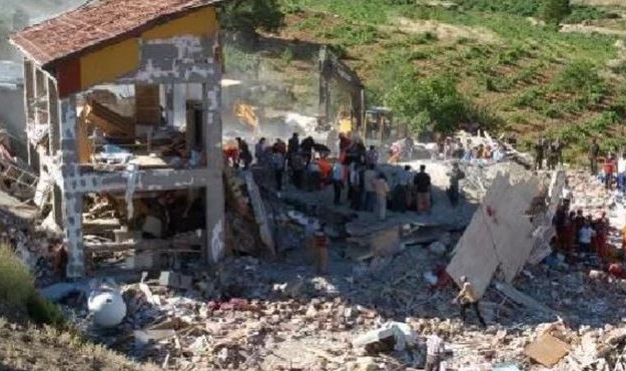 18 kişiye mezar olan yurt faciasında yeni karar