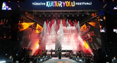 Adanalılar Fatma Turgut konseri ile coştu