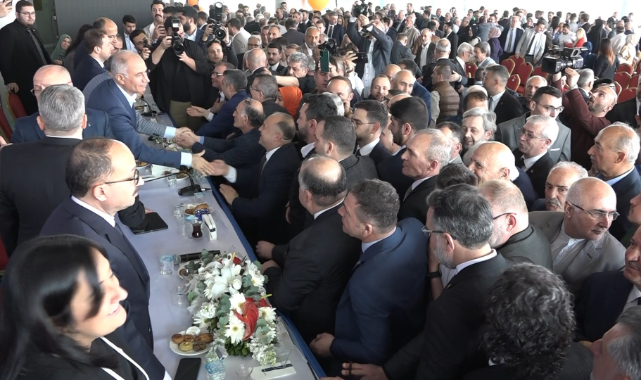 AK Parti Bursa İl Teşkilatı bayramlaştı