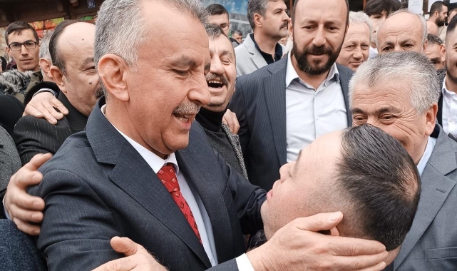 AK Parti'den aday gösterilmeyince bağımsız aday oldu, seçimi kazandı