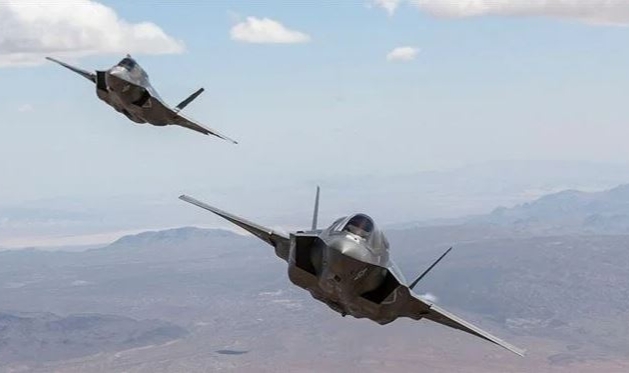 Alman savaş uçakları Rus uçaklarını engelledi