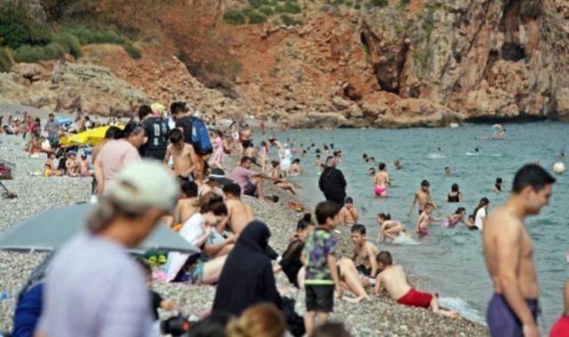 Antalya'da çöl tozunun etkisi azaldı