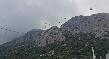 Antalya'daki kaza sonrası teleferik girişi kapatıldı