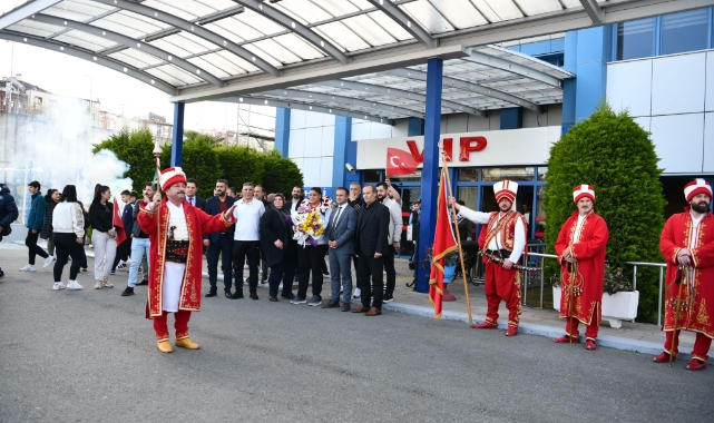 Avrupa şampiyonu Havvanur'a Trabzon'da görkemli karşılama