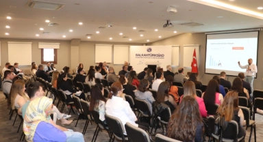 BALKANTÜRKSİAD’dan dijital dönüşüm zirvesi