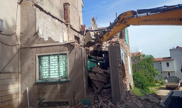 Başkan Aydın’dan metruk bina talimatı