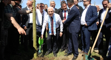 Başkan Bozbey, 'Yeniden Yeşil Bursa' için ilk adımı attı