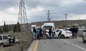 Başkentte feci kaza! 1’i ağır 5 yaralı