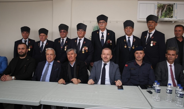 Başköy’deki “Dede Helvası” geleneğinde helvalar şifa için yenildi