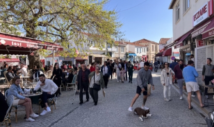 Bozcaada’da bayram rekoru