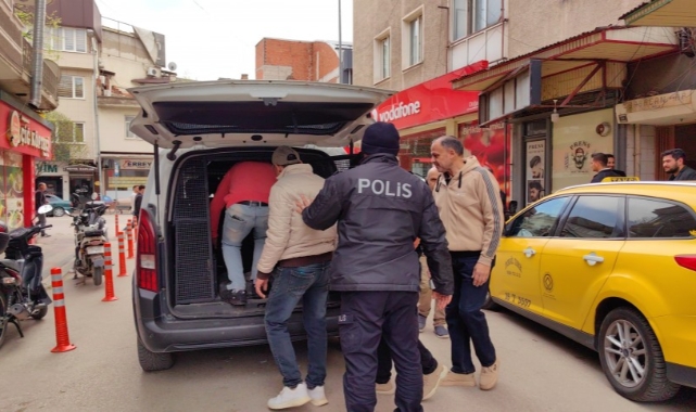 Bursa'da 11 kaçak göçmen yakalandı