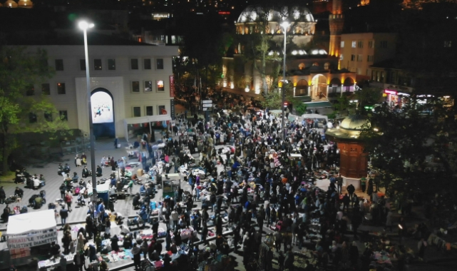 Bursa’da çarşılarda bayram yoğunluğu yaşandı