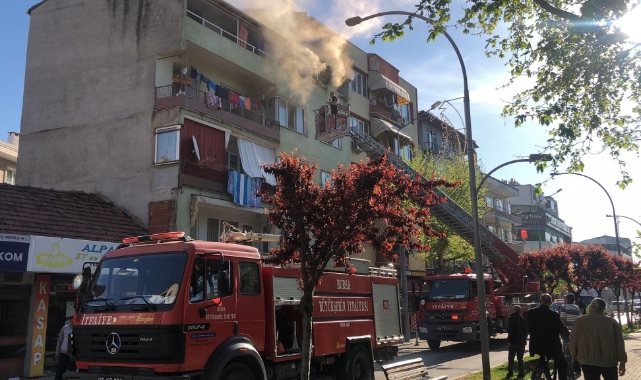 Bursa'da korku dolu anlar: Apartman dairesinde yangın çıktı!