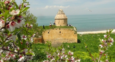 Çarpanak Adası göz kamaştırıyor