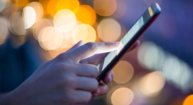 Cep telefonu tarifelerine yüzde 65 zam!