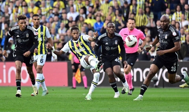Derbinin kazananı Fenerbahçe oldu
