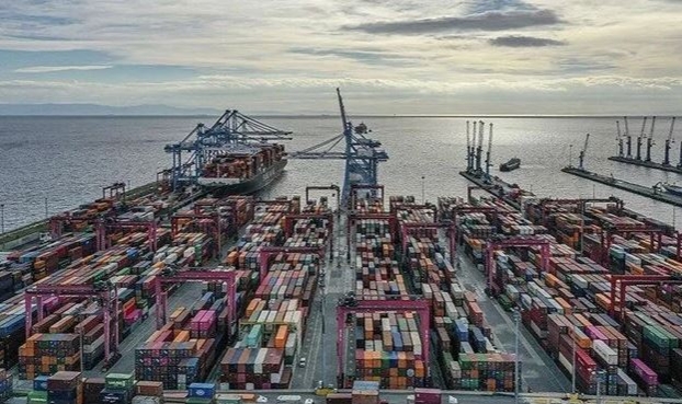 Dış ticaret açığı martta düştü