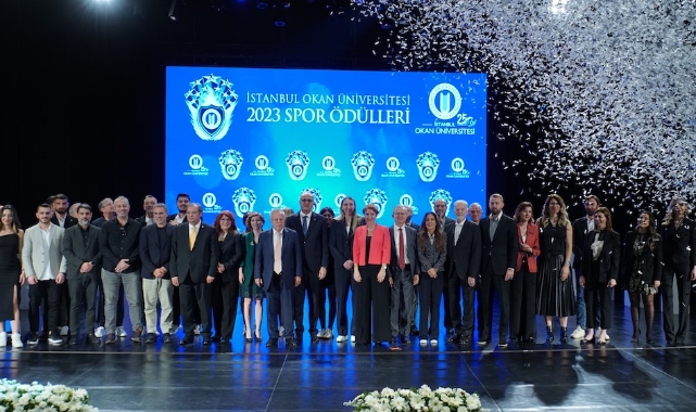 Eczacıbaşı Dynavit, 'Yılın Kadın Spor Takımı' seçildi