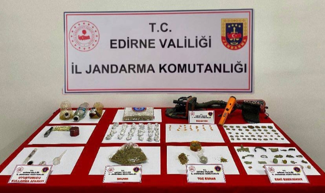 Edirne'de uyuşturucu satıcılarına operasyon; 4 gözaltı