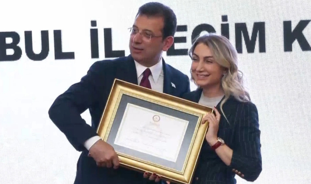 Ekrem İmamoğlu mazbatasını aldı