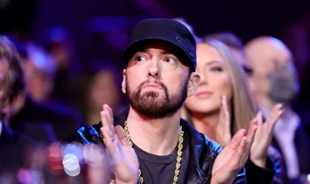 Eminem hayranlarına müjde